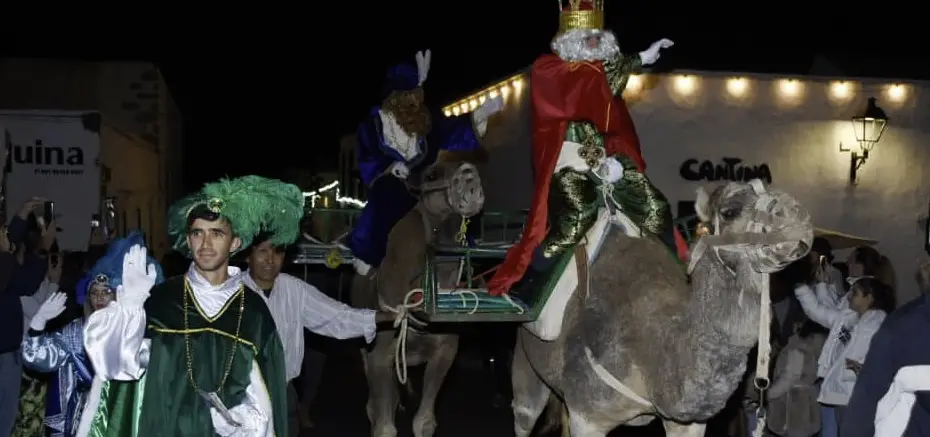 👑✨ Three Kings Parade photo 2