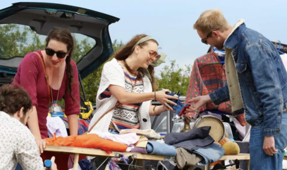 Charity car boot sale at Lanzarote a Caballo