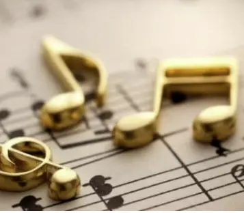 Connor James – Hotel Fariones