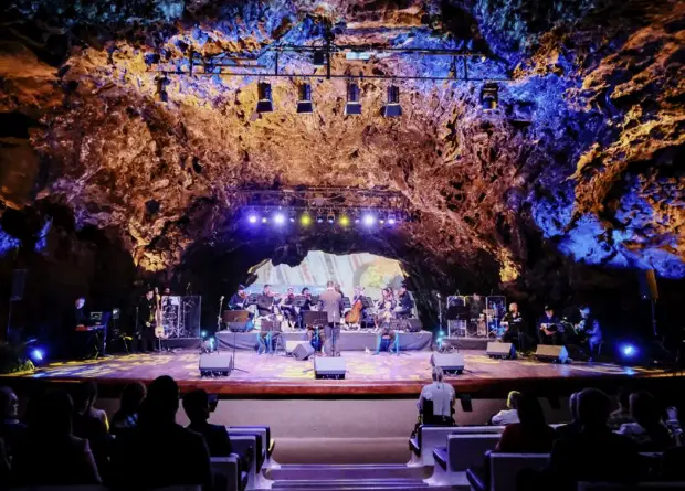 Gran Canaria Philharmonic Orchestra (42nd FIMC) — Auditorio Jameos del Agua