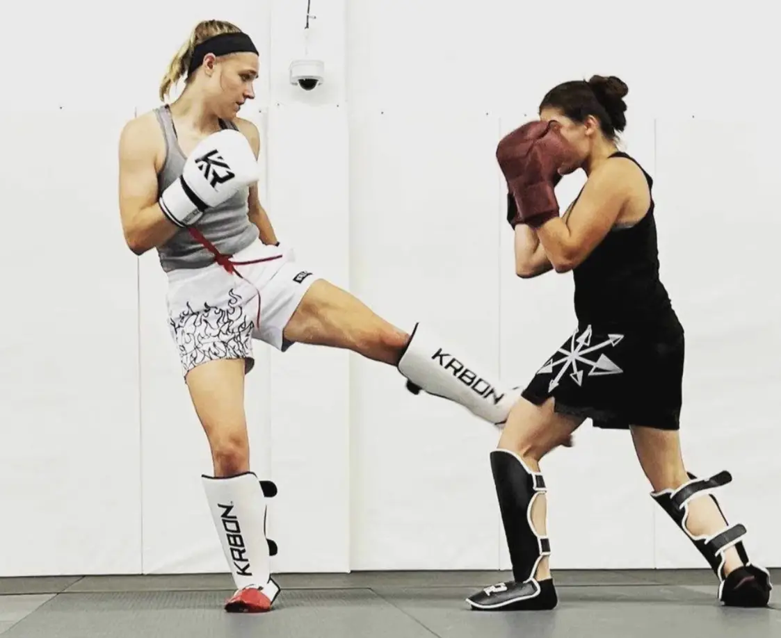 MMA Open Training (Hecher Sosa, UFC) + Press Talk — Open Mall (Arrecife)