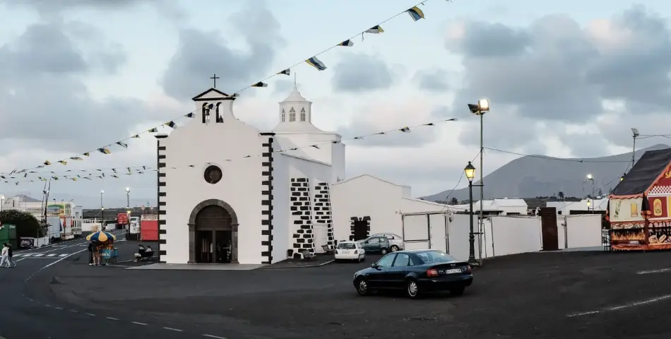 Parrandeando en Los Dolores — Día de Canarias