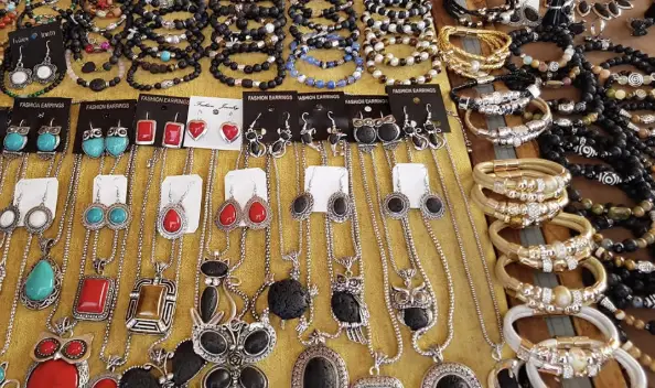 Marina Rubicón Market — Playa Blanca photo 2