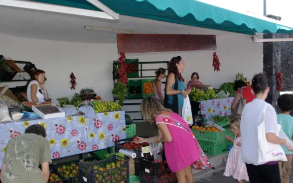 Mancha Blanca Farmers & Crafts Market