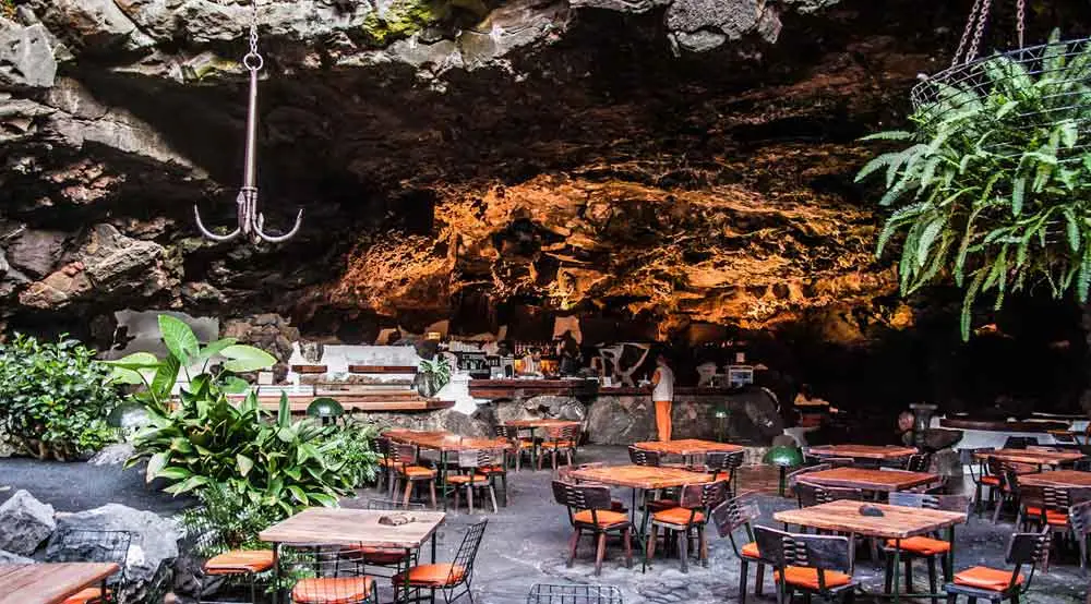 Noches de Jameos — A night under the stars at Jameos del Agua photo 5